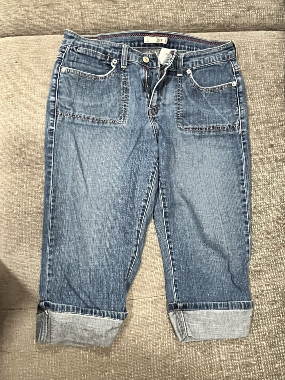 Vintage Y2K Levi's 515 Denim Capris Size 6 Mid Rise Flap Pocket Cropped Jeans